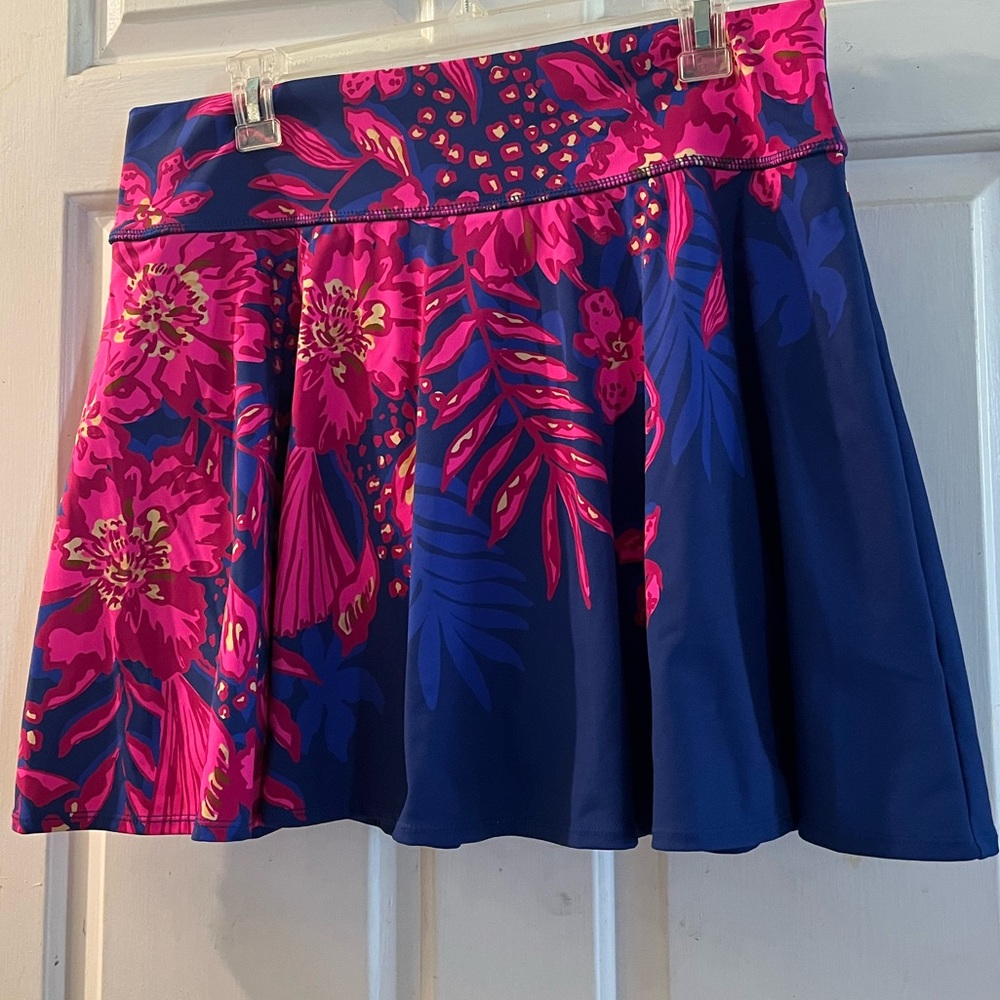 Lilly Pulitzer Blue and Pink Skater Shorts Resort Wear - Picture 1 of 2